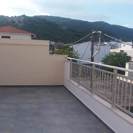 Kyra's Roof Terrace Flat דירה העיירה סקיאתוס